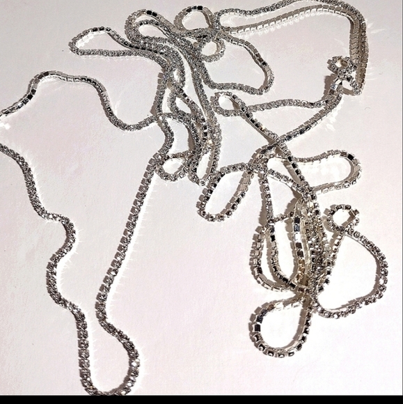72" Rhinestone Infinity Necklace NWOT - Picture 4 of 4